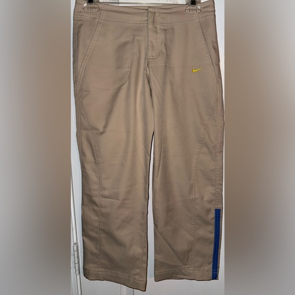 Nike Vintage khaki Capri women golfing pants - Picture 1 of 10